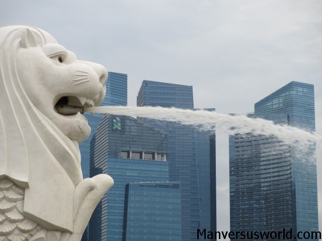 The famous Singapore merlion